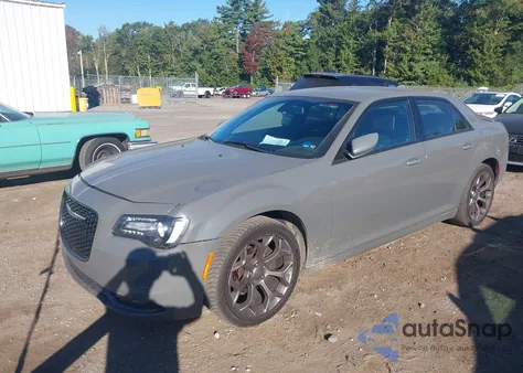 2019 Chrysler 300 300S z USA, uszkodzony, nr VIN 2C3CCABG2KH515198